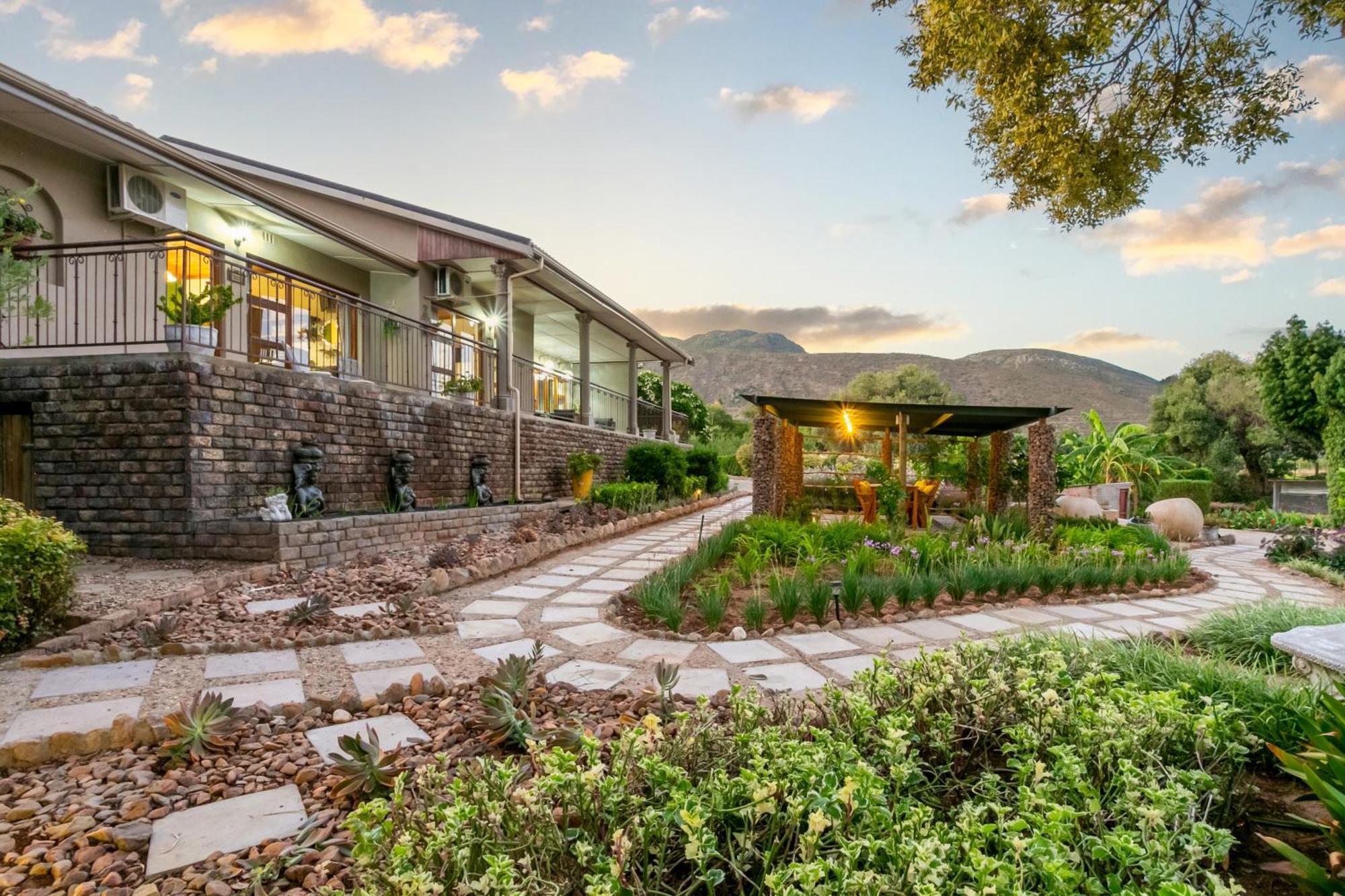 Die Fonteine Country Guesthouse And Glamping Oudtshoorn Extérieur photo