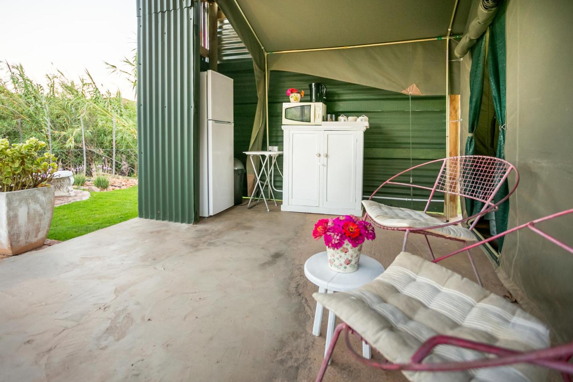 Die Fonteine Country Guesthouse And Glamping Oudtshoorn Extérieur photo