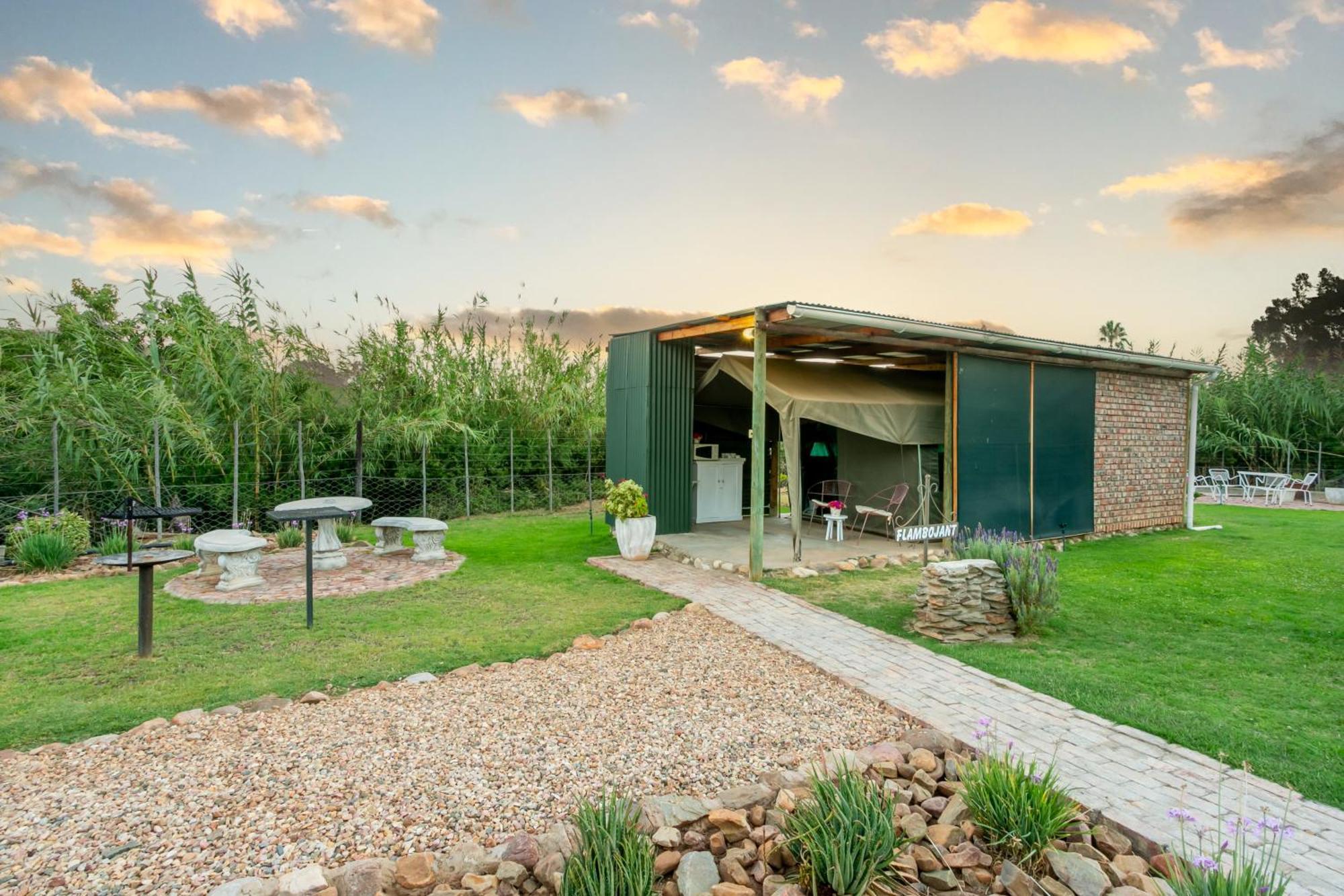 Die Fonteine Country Guesthouse And Glamping Oudtshoorn Extérieur photo