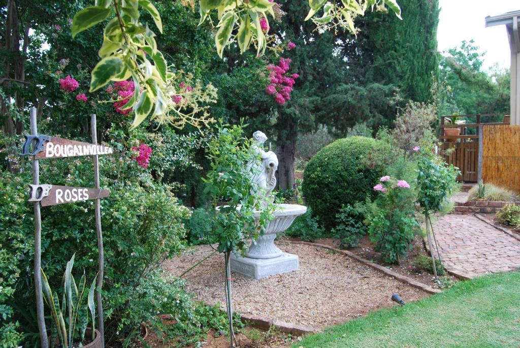 Die Fonteine Country Guesthouse And Glamping Oudtshoorn Extérieur photo