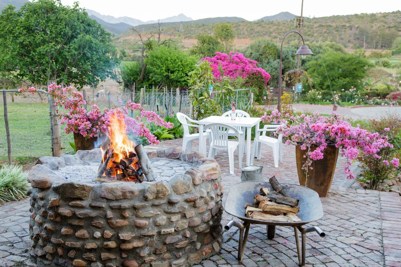 Die Fonteine Country Guesthouse And Glamping Oudtshoorn Extérieur photo