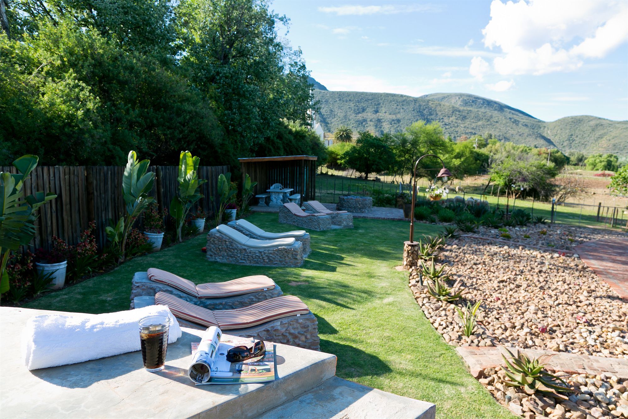 Die Fonteine Country Guesthouse And Glamping Oudtshoorn Extérieur photo